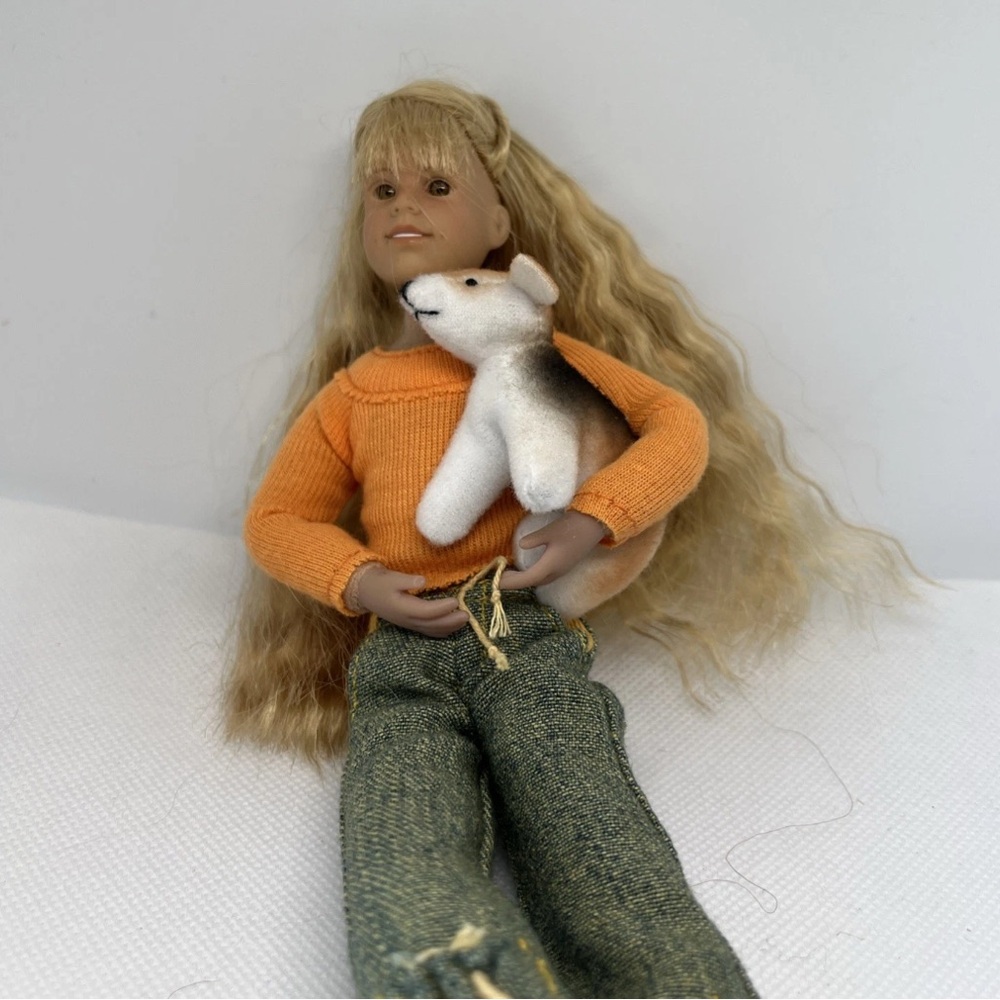Only Hearts Club Doll 2004-Blonde Hair,Orange Sweater,Jeans,Red Shoes,Plush Dog